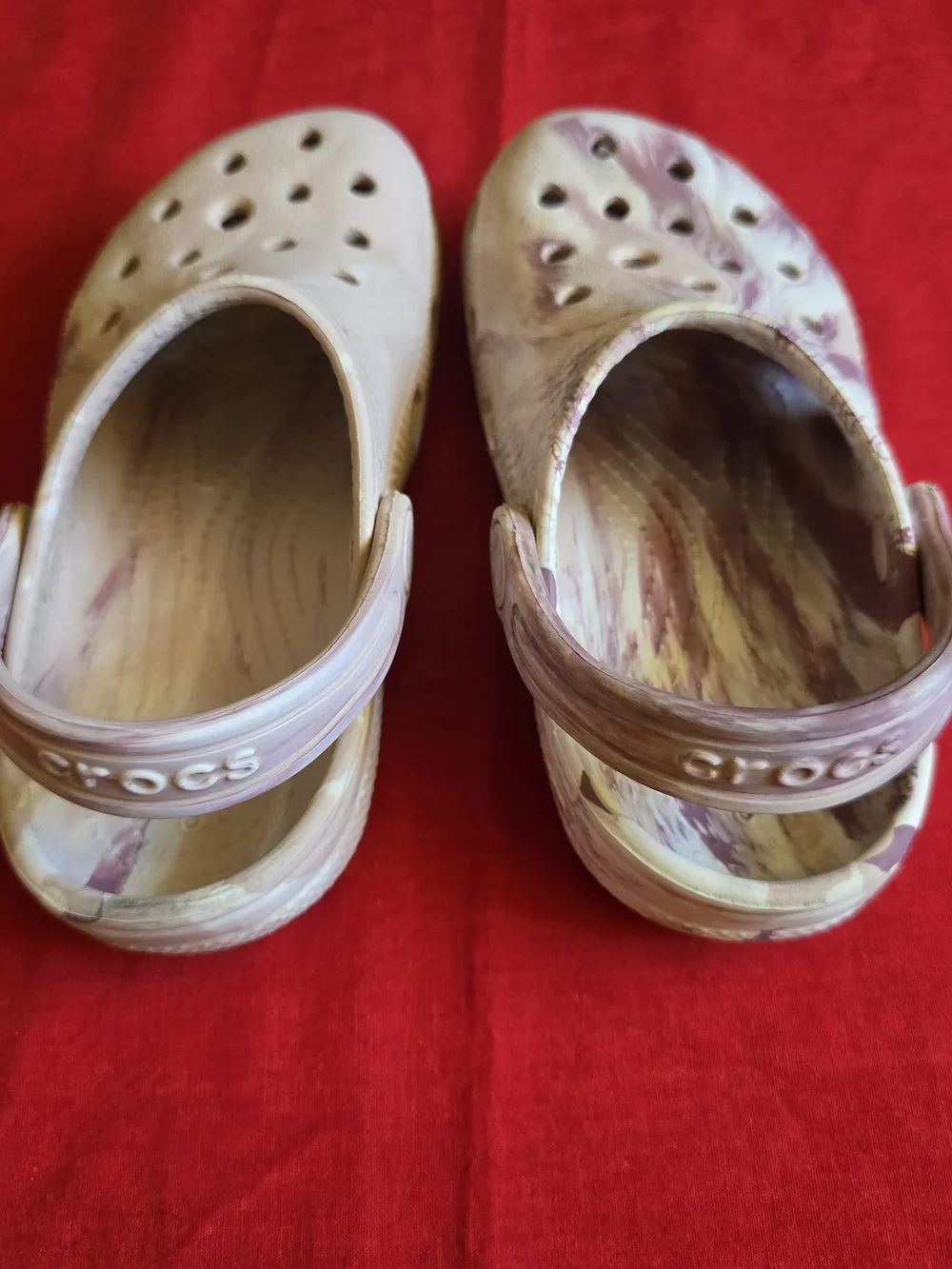 ​Crocs Classic Marbled Clogs – Toddler / Child Size 10 Mauve & White Quartz Swir